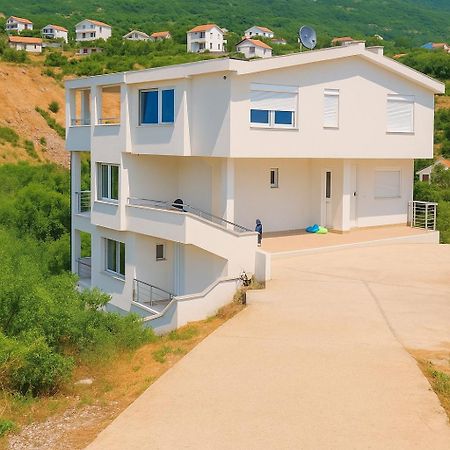 Apartments Lejla Dobra Voda Buitenkant foto